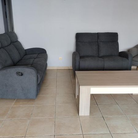 Appartement Meuble De Tourisme Saint Pierre Eksteriør billede