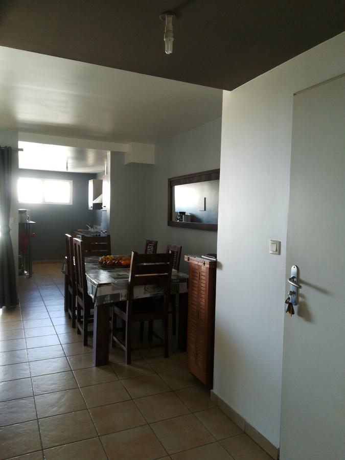 Appartement Meuble De Tourisme Saint Pierre Eksteriør billede