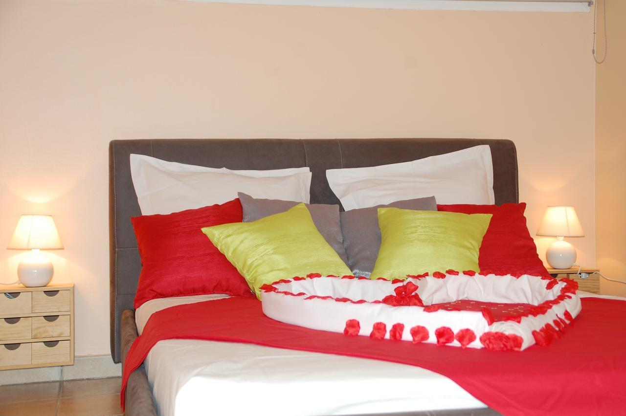 Appartement Meuble De Tourisme Saint Pierre Eksteriør billede