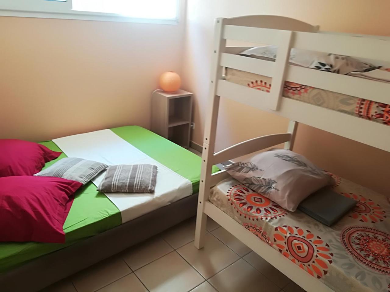 Appartement Meuble De Tourisme Saint Pierre Eksteriør billede