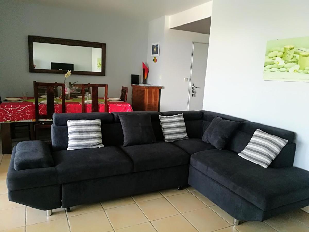 Appartement Meuble De Tourisme Saint Pierre Eksteriør billede