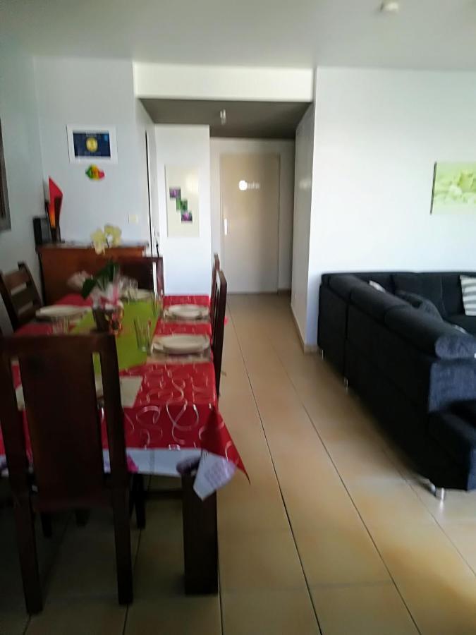 Appartement Meuble De Tourisme Saint Pierre Eksteriør billede