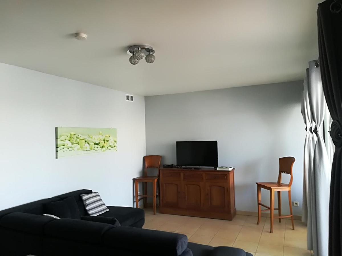 Appartement Meuble De Tourisme Saint Pierre Eksteriør billede
