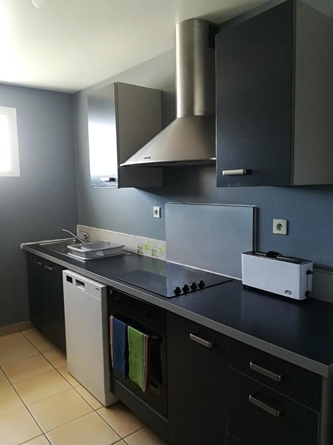 Appartement Meuble De Tourisme Saint Pierre Eksteriør billede